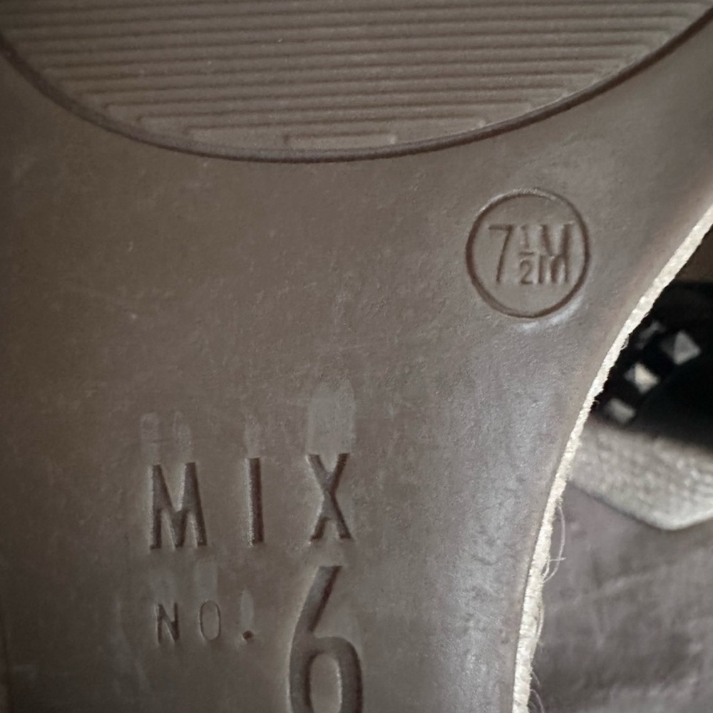 Bandolino Women’s Leather Black Size: 7.5 Buckle Heeled Mules - Picture 10 of 11